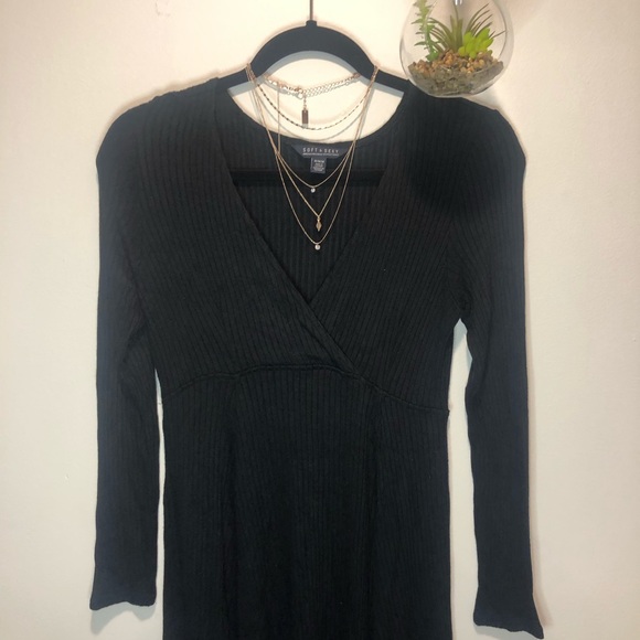 ✨2/$30✨AMERICAN EAGLE FIT &FLARE BLACK MINI DRESS✨ - Picture 3 of 4